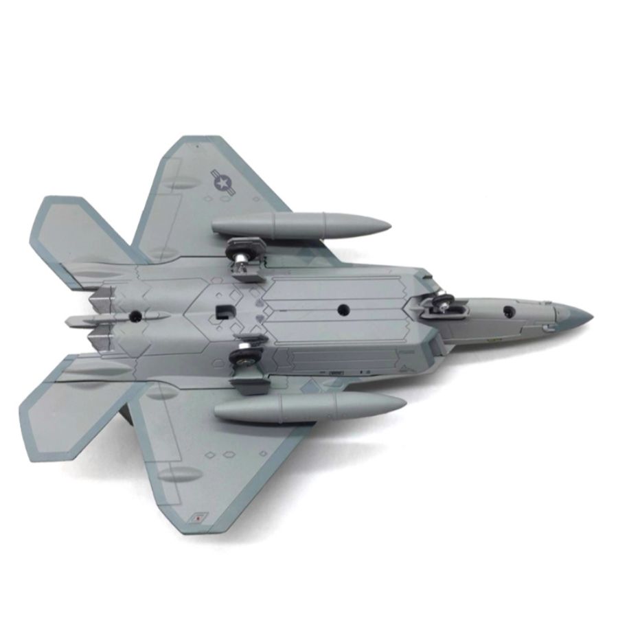 FLOZ US Lockheed Martin F-22 Raptor fighter jet 1:100 Aircraft Pre-built Model