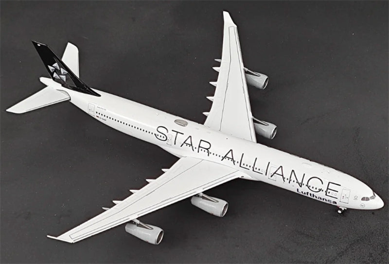 Z2 MODEL 1:400 Lufthansa Airbus A340-300 D-AIGP Limited Edition DIECAST Model