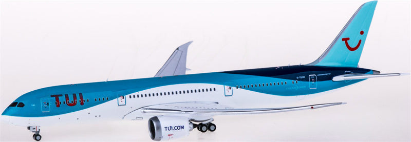 Geminijets TUI Airways Boeing 787-9 G-TUIM 1:400 Diecast Model view 1