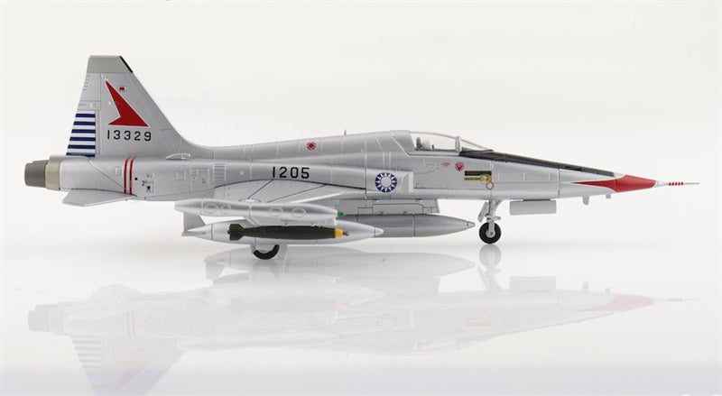 HOBBY MASTER F-5A 1205 1st Tactical Fighter Wing ROCAF 1960s 1:72 Aircraft Pre-built Model