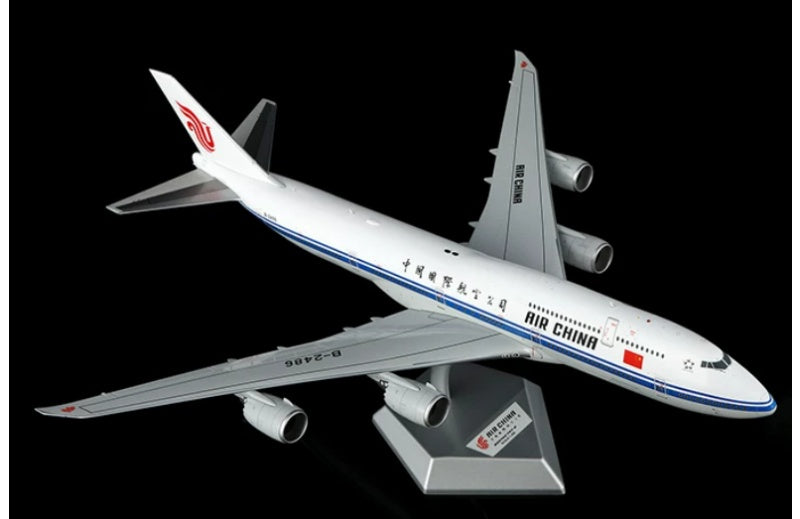 SQ Wings 1:200 Air China B747-8I B-2486 Standard Edition DIECAST Model