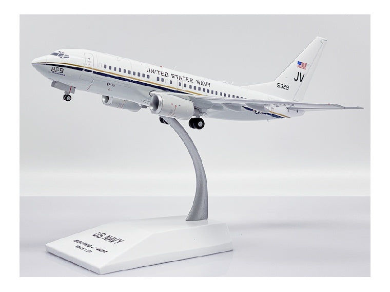 JC Wings 1:200 US Navy Boeing C-40A Clipper 165829  DIECAST Model