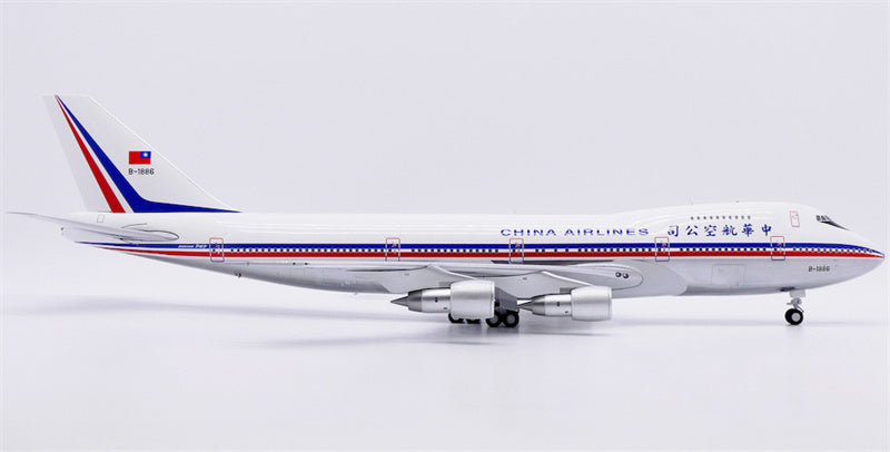 JC Wings 1:200 China Airlines Boeing 747-200 B-1886 Diecast Model view 3