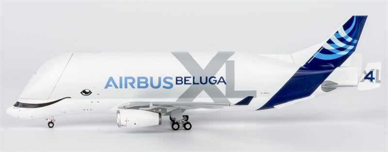 NG Models 1:400 Airbus A330-700L Beluga XL F-GXLJ Diecast Model view 2
