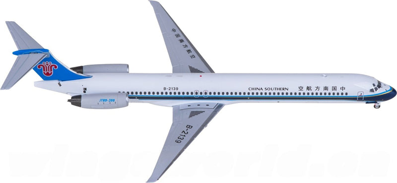 FLOZ China Southern Airlines MD-82 B-2139 1:400 Diecast Model view 4