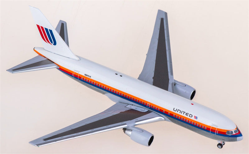AeroClassics United Airlines Boeing 767-200 N601UA 1:400 Diecast Model view 1