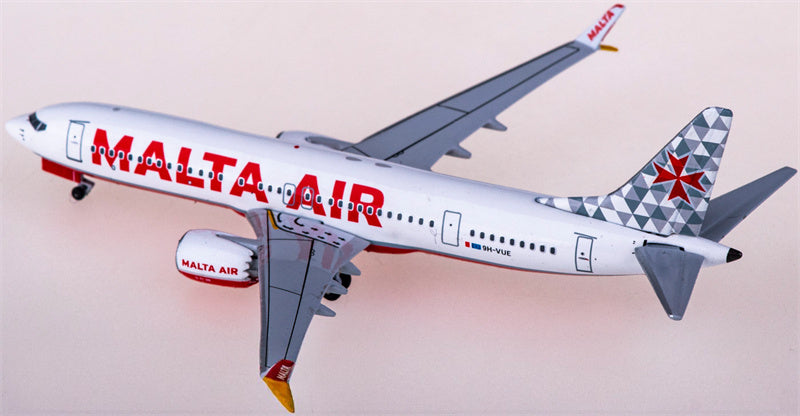 AeroClassics Malta Air Boeing 737 MAX 8 9H-VUE 1:400 Diecast Model view 2