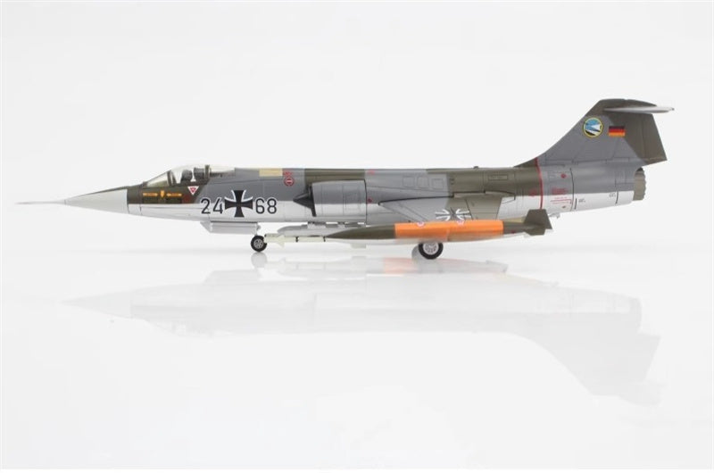 HOBBY MASTER F-104G Starfighter 24+68 JG 74 Molders 1970s 1:72 Airplane Pre-built Model