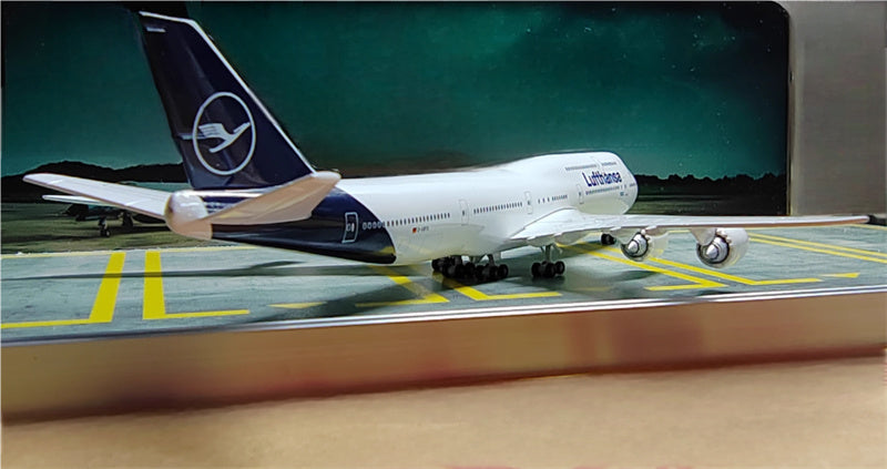 Herpa Lufthansa Boeing 747-830 D-ABYA Brandenburg Special style 1:500 Aircraft Pre-built Model