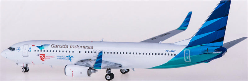 Phoenix Garuda Indonesia Boeing 737-800 PK-GMZ 1:400 Diecast Model view 3