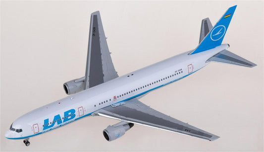 Phoenix Lloyd Aereo Boliviano Boeing 767-300ER CP-2426 1:400 Diecast Model view 1