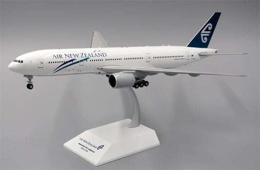 JC Wings Air New Zealand Boeing 777-200ER ZK-OKE 1:200 Diecast Model view 1