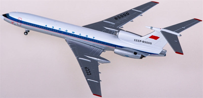NG Models Aeroflot Tupolev Tu-154 CCCP-85000 1:400 Diecast Model view 3