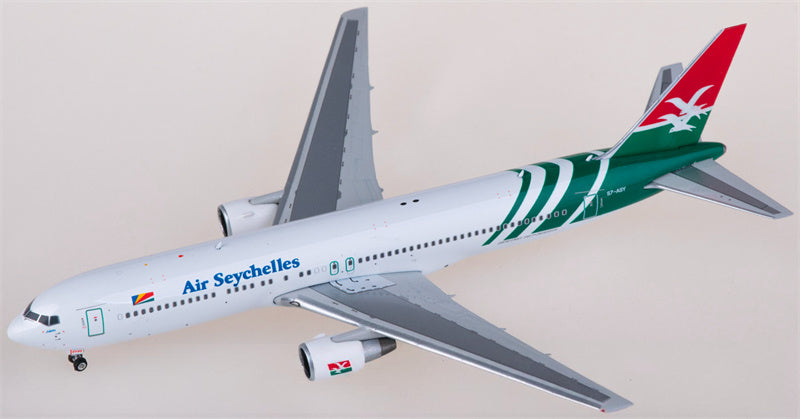 Phoenix Air Seychelles Boeing 767-300ER S7-ASY 1:400 Diecast Model view 2