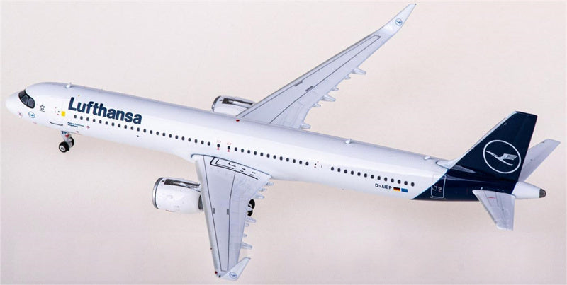Phoenix Lufthansa Airbus A321neo D-AIEP 1:400 Diecast Model view 2