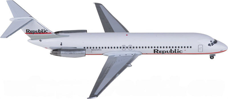 AeroClassics Republic Airline McDonnell Douglas DC-9-32 N926RC 1:400 Diecast Model view 1