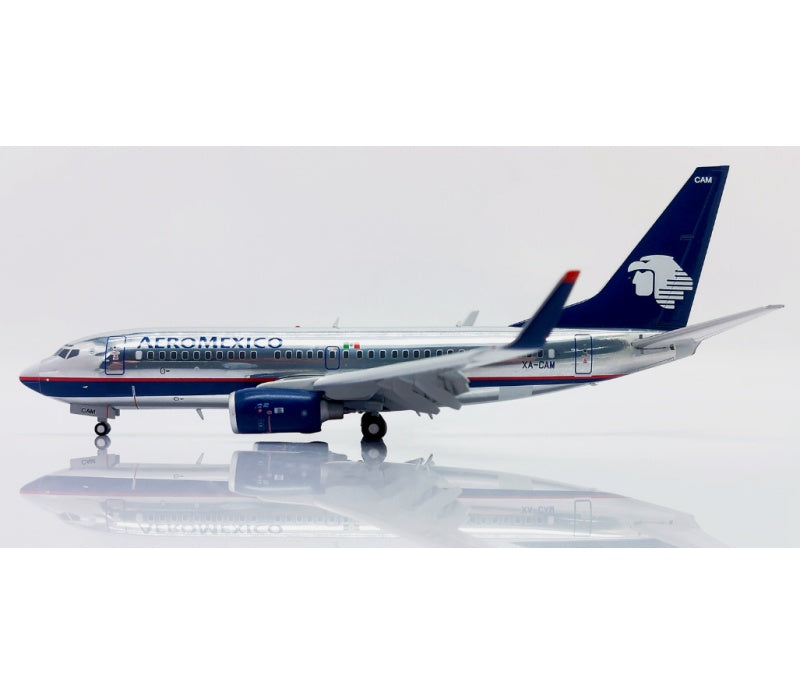 JC Wings 1:200 Aeromexico B737-700 XA-CAM Flaps down DIECAST Model
