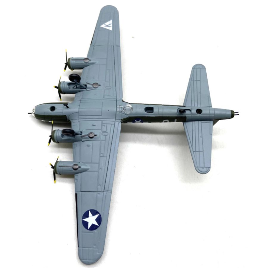 FLOZ American Flying Fortress B-17 Bomber 1:144 Aircraft Pre-built Model