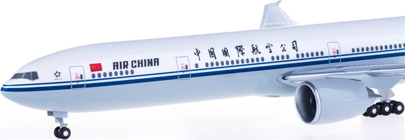 Hogan Air China Boeing 777-300ER 1:200 ABS Model view 4