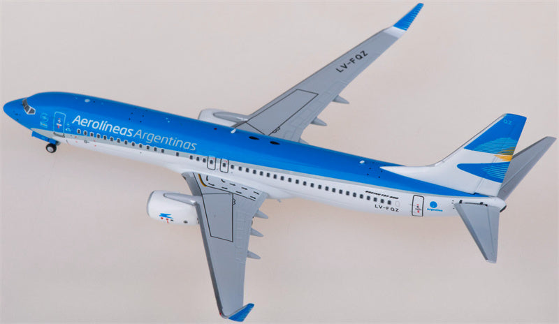 NG Models Aerolineas Argentinas Boeing 737-800 LV-FQZ 1:400 Diecast Model view 4