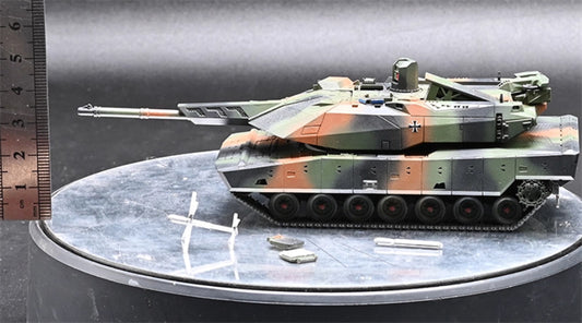 3R German KF51 main battle w/ cruise missiles tricolor coating 1:72 Tank Pre-built Model