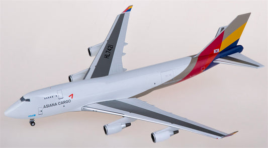 NG Models 1:400 Asiana Cargo Boeing 747-400BDSF HL7421 Diecast Model view 1