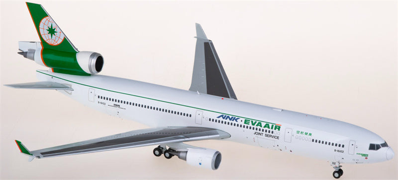JC Wings EVA Air McDonnell Douglas MD-11F B-16102 1:200 Diecast Model view 2