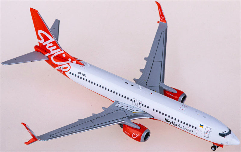JC Wings SkyUp Airlines Boeing 737-800 UR-SQG 1:400 Diecast Model view 4