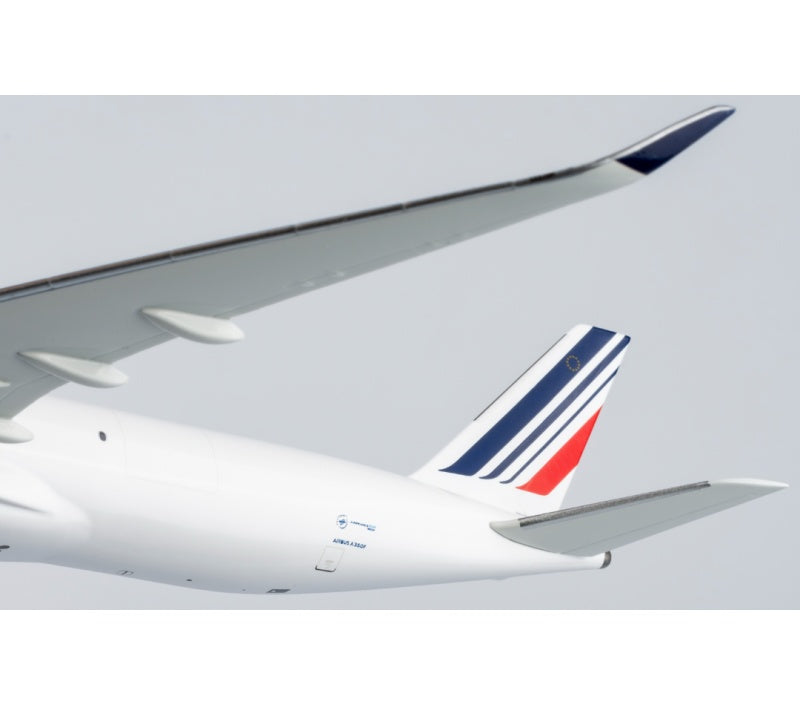 NG Models 1:400 Air France Cargo A350F DIECAST Model