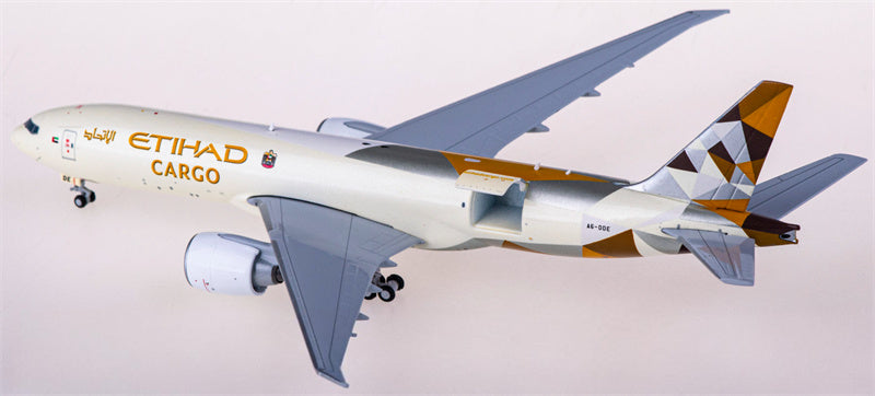 Geminijets Etihad Cargo for Boeing 777-200LRF A6-DDE Interactive Series 1:400 Airplane Pre-built  Airliner Model Display