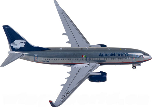 JC Wings Aeromexico Boeing 737-700 XA-CAM 1:400 Diecast Model view 1