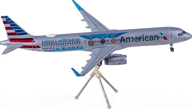 Geminijets American Airlines Airbus A321 N167AN Flagship Valor Medal of Honor 1:200 Diecast Model view 1