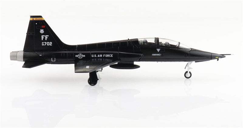 HOBBY MASTER T38A Talon 62-3702 7th FTS Hampton Langley AFB 2023 1:72 Aircraft Pre-built Model