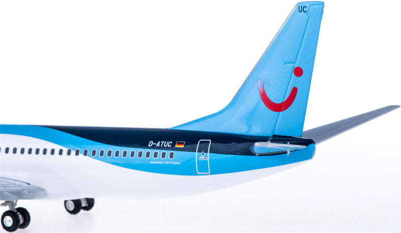Herpa TUI Airways Boeing 737-800 D-ATUC 1:200 ABS Model view 2