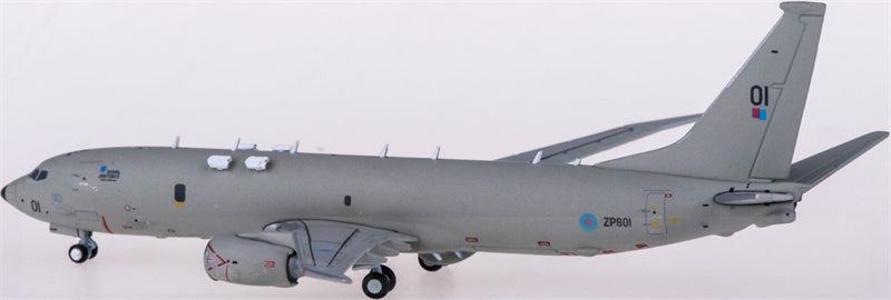 Geminijets RAF Boeing P-8A ZP801 1:400 Diecast Model view 3