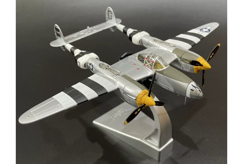 CORGI Aviation Archive Lockheed P-38J Lightning 43-28431 / MC-O ‘Happy Jack’s Go Buggy’ Capt. Jack M Ilfrey 79th FS / 20th FG Kings Cliffe 1/72 Aircraft Pre-built Model