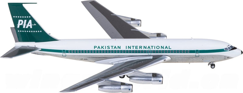 AeroClassics PIA Boeing 720B AP-AXL 1:200 Diecast Model view 4