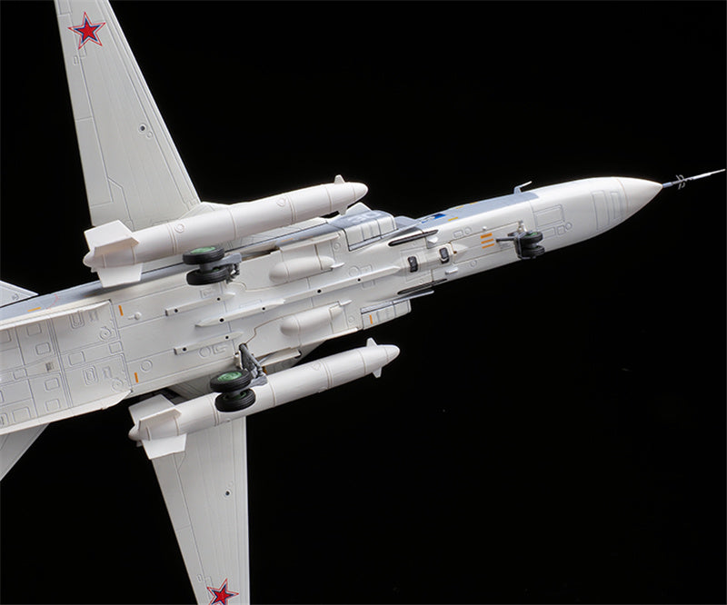 CALIBRE WINGS SU-24MR Russian Navy 30 White 1:72 Aircraft Pre-built Model