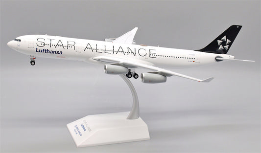 JC Wings 1:200 Lufthansa Airbus A340-300 D-AIGV Diecast Model view 1