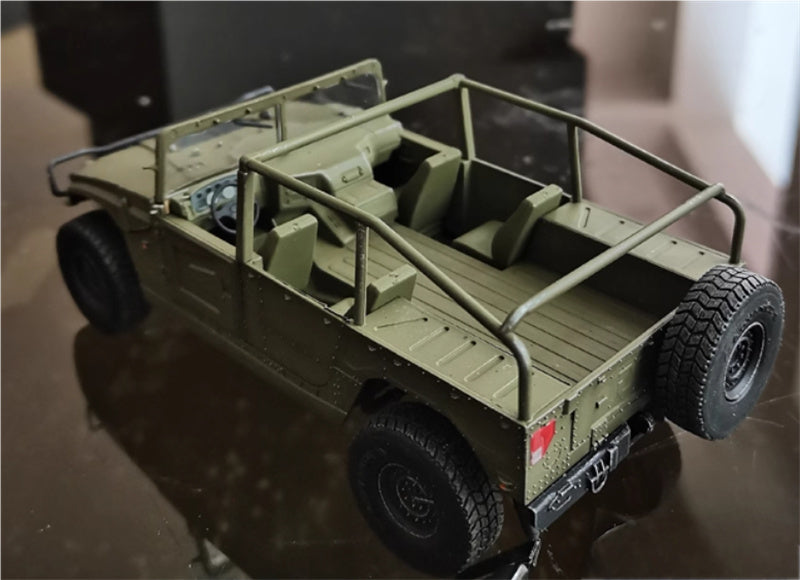 ARTISAN Chinese Army Warrior Off road Vehicle 1:35 Tank Pre-built Model