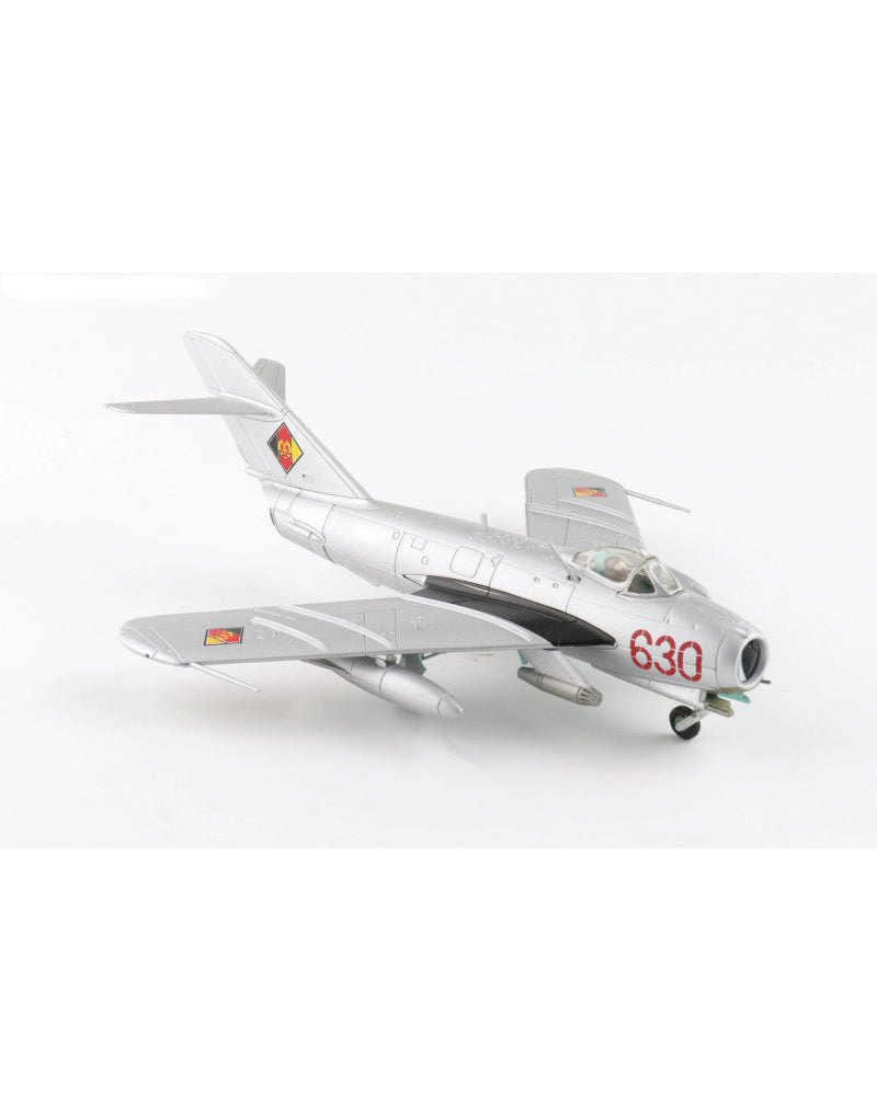 HOBBY MASTER DDR Drewitz MiG-17F Fresco C JBG-37 1:72 Model 1969 w/ UB-16-57 Red 630