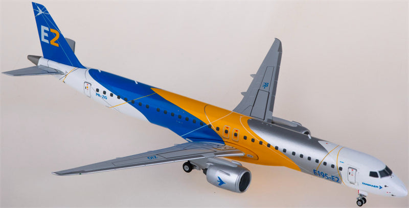 Herpa Embraer ERJ-195E2 PR-ZIQ 1:200 Aircraft Pre-built  Airliner Model Display