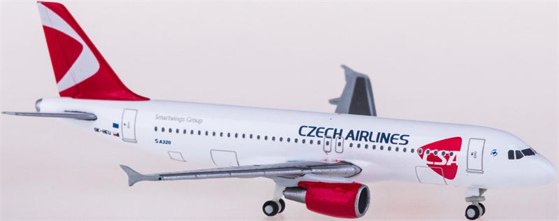 Herpa Czech Airlines Airbus A320 OK-HEU 1:500 Diecast Model view 1