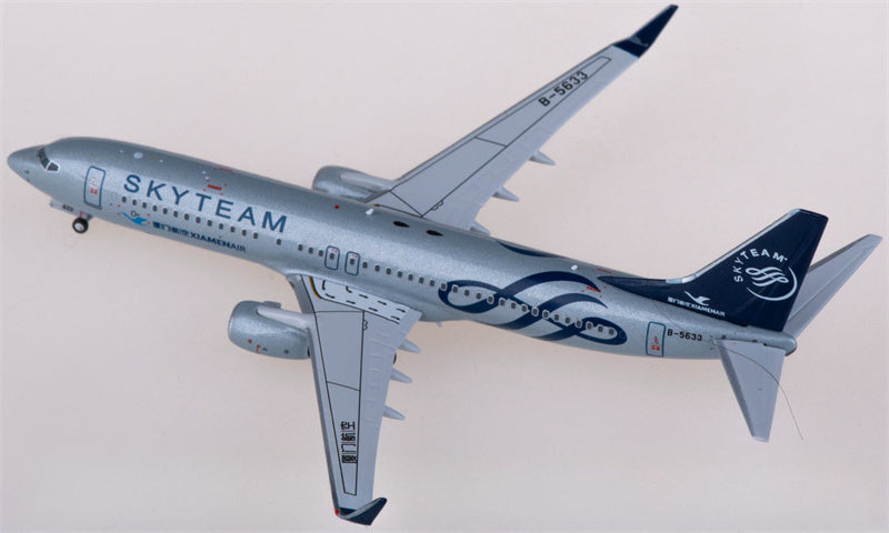 NG Models XiamenAir Boeing 737-800 B-5633 1:400 Diecast Model view 3