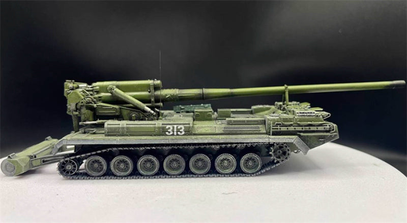 AM Russian Pion 2S7M M-1975 self-propelled howitzer with random tank numbers 1:72 Tank Pre-built Model