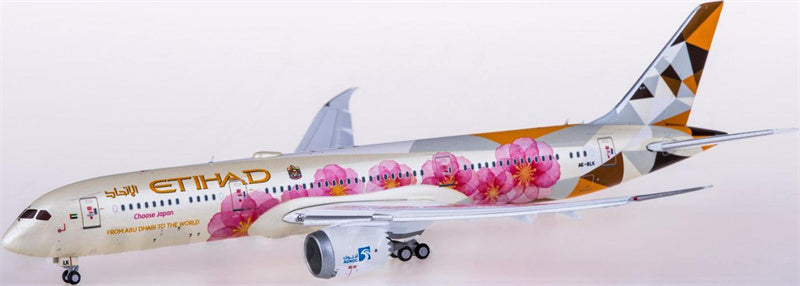 JC Wings Etihad Airways Boeing 787-9 Dreamliner A6-BLK Flaps Down 1:400 Diecast Model view 1