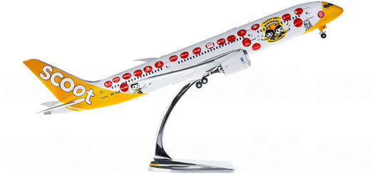 Phoenix Scoot for Boeing 787-9 9V-OJE 1:200 Aircraft Pre-built  Airliner Model Display
