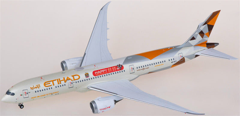 NG Models Etihad Airways Boeing 787-9 Dreamliner A6-BLM 1:400 Diecast Model view 1