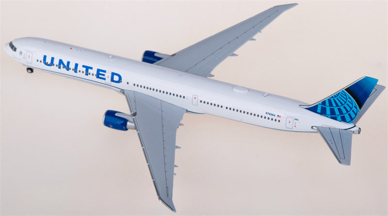 Geminijets United Airlines Boeing 767-400ER N76064 1:400 Diecast Model view 1