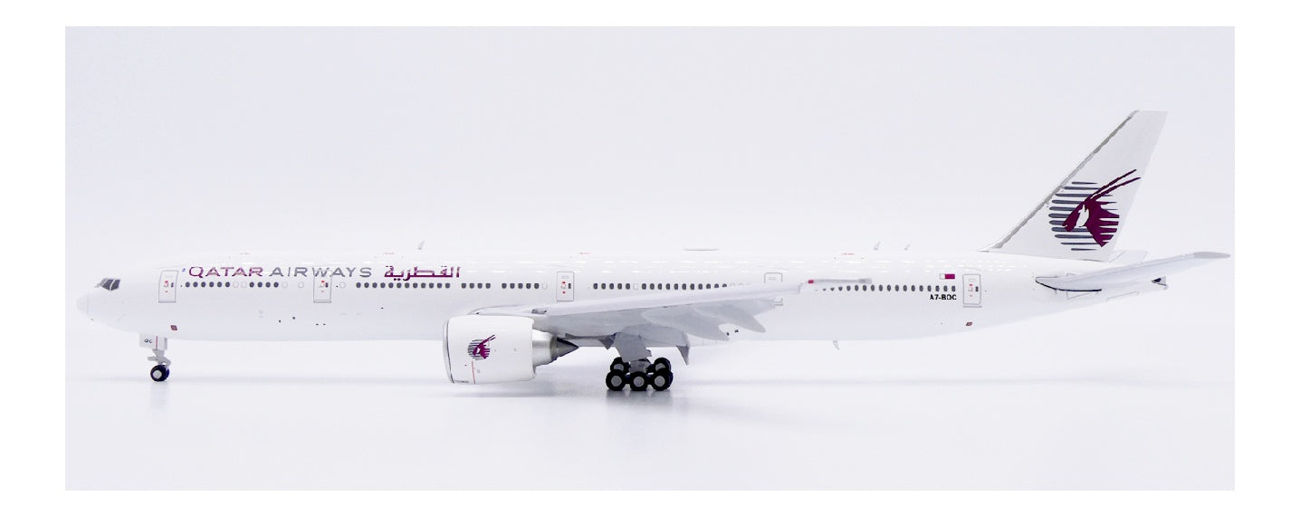 JC Wings 1:400 Qatar Airways Boeing 777-300ER A7-BOC Flaps Down DIECAST Model